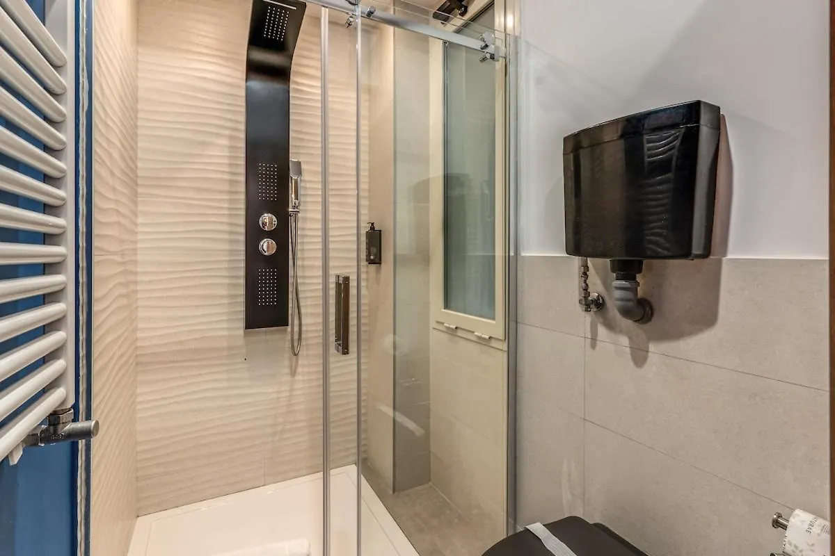 Style Apartment Julia 50 Mt From Colosseum