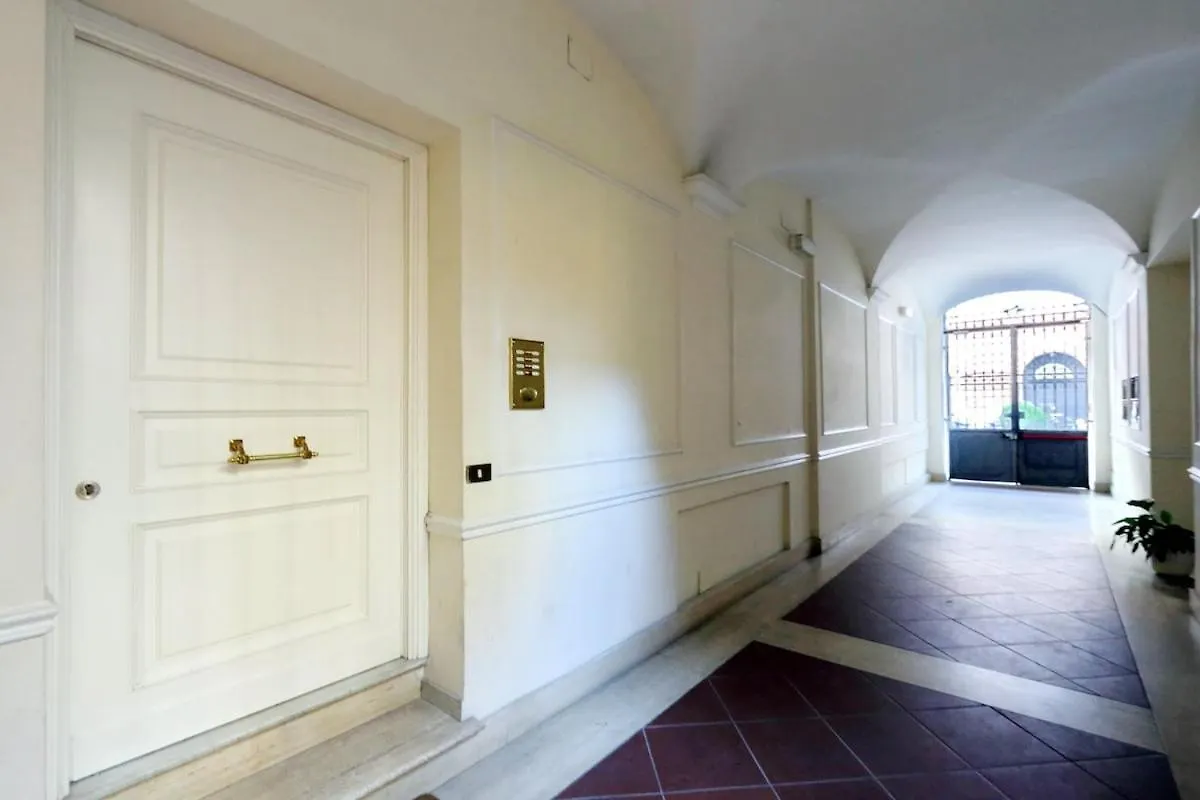 Style Apartment Julia 50 Mt From Colosseum Rome