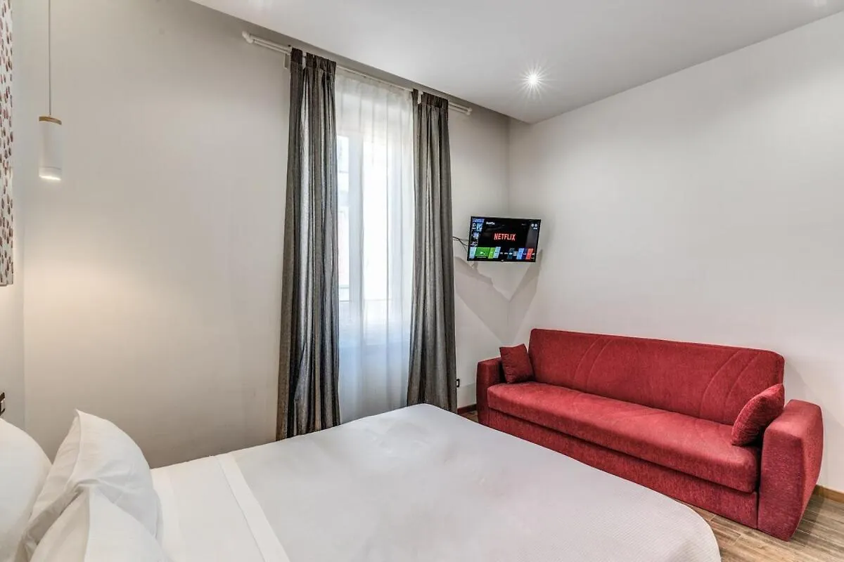 Style Apartment Julia 50 Mt From Colosseum  Roma