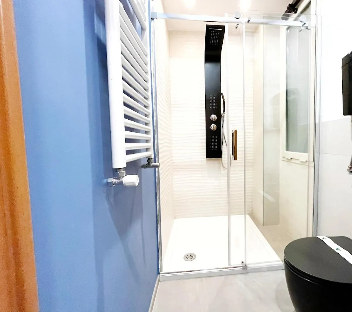 Style Apartment Julia 50 Mt From Colosseum Italia