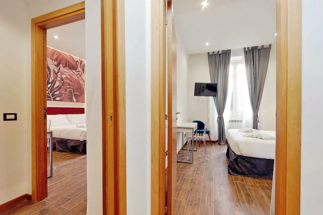 Style Apartment Julia 50 Mt From Colosseum 0*, Roma Italia