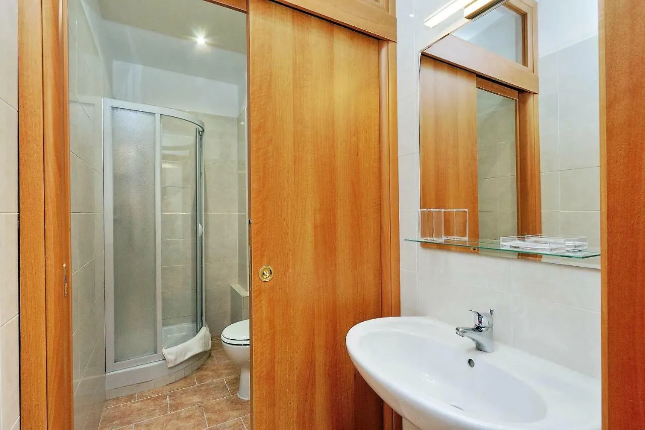 Style Apartment Julia 50 Mt From Colosseum