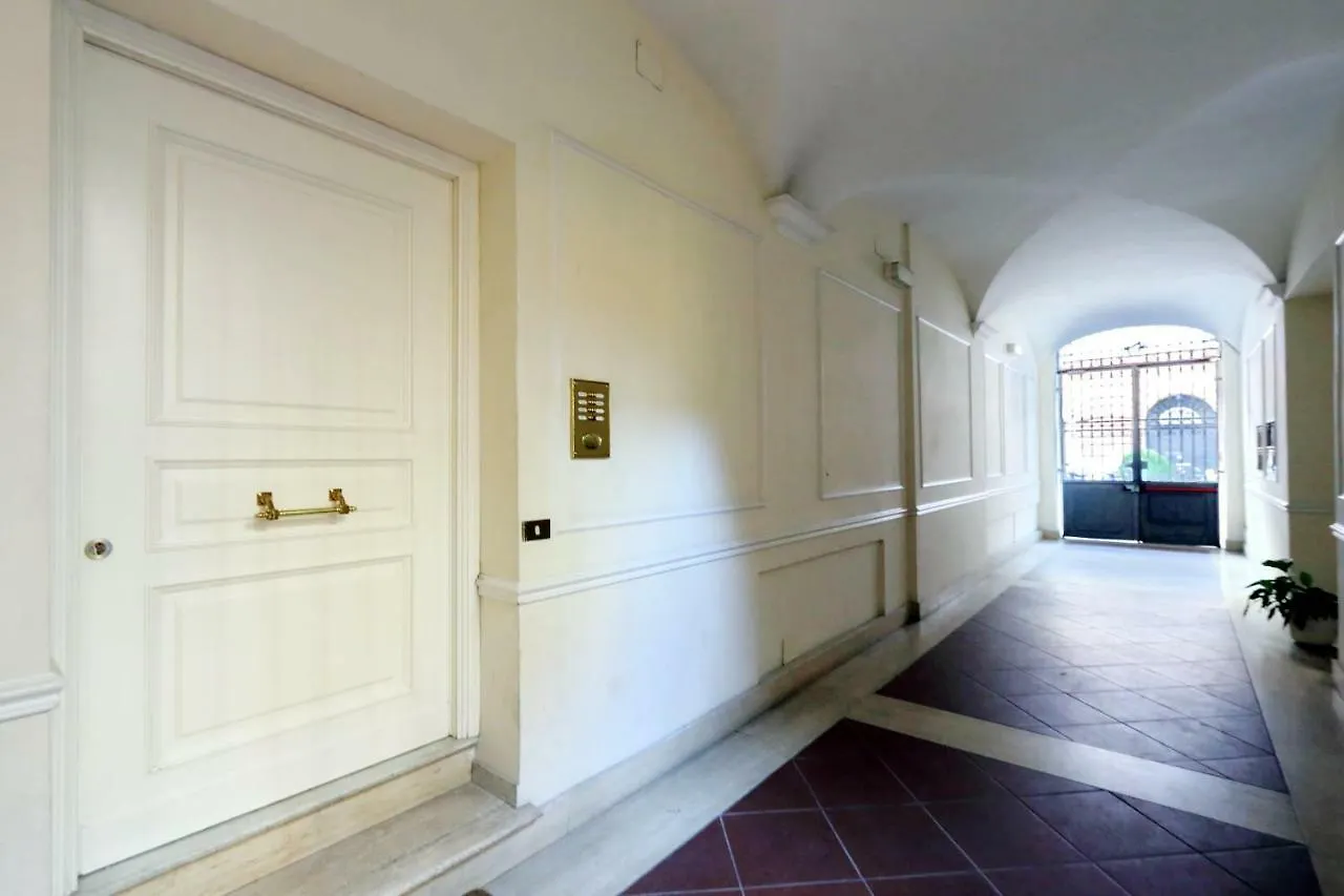 Style Apartment Julia 50 Mt From Colosseum