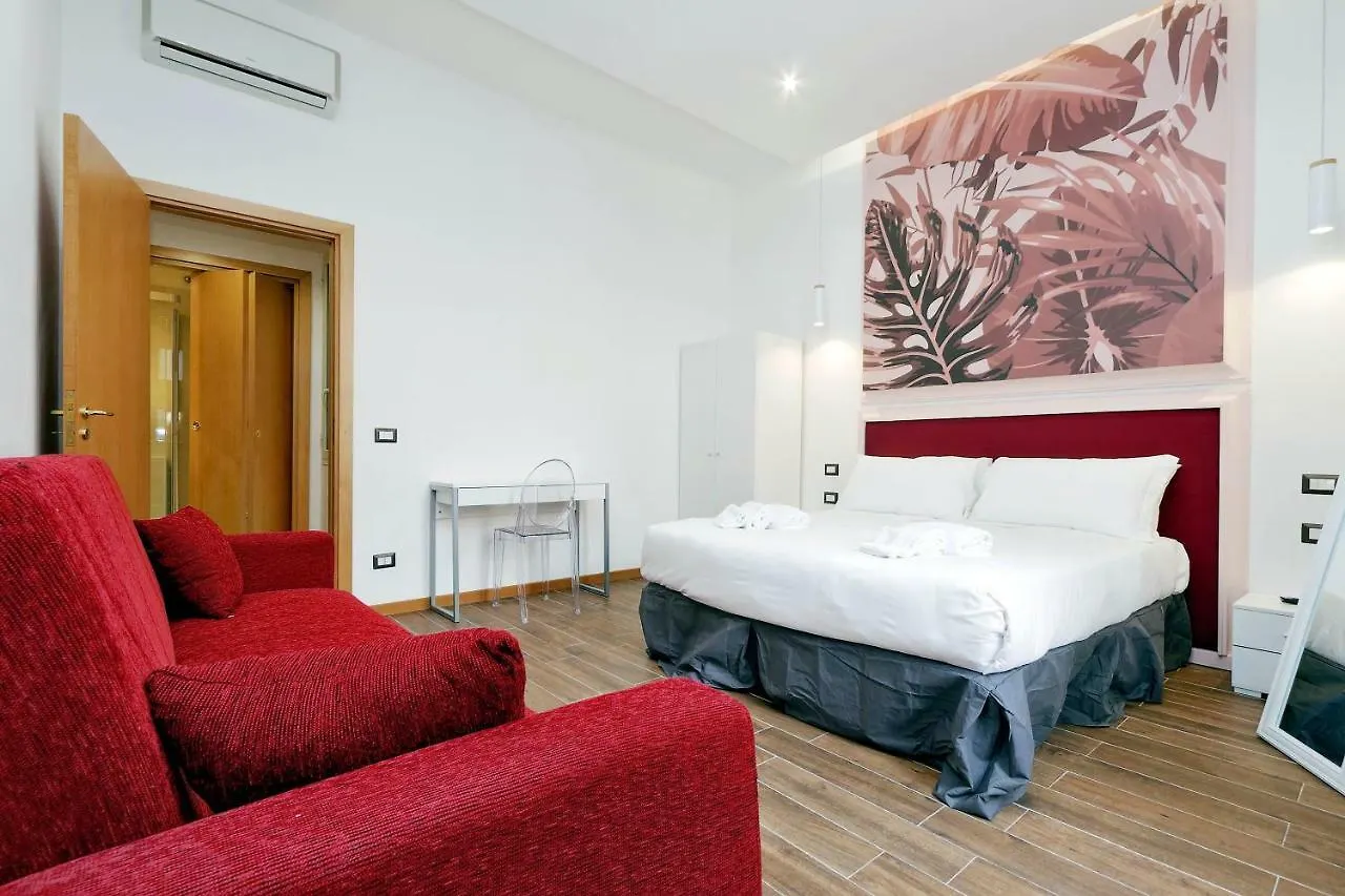 Style Apartment Julia 50 Mt From Colosseum  Rome